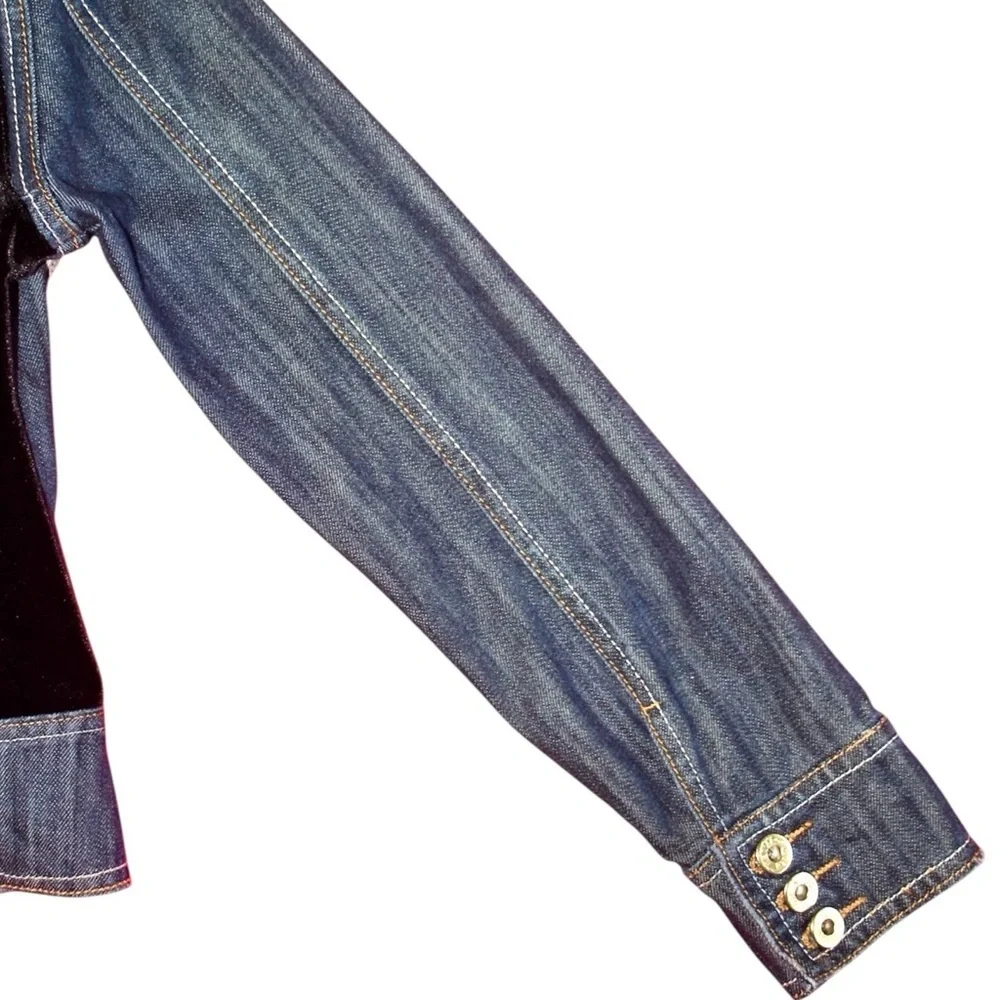 Custom Boho Chic Denim Jacket – Lion Velvet Back Detail, XS/S Form Fitting - Picture 10 of 17